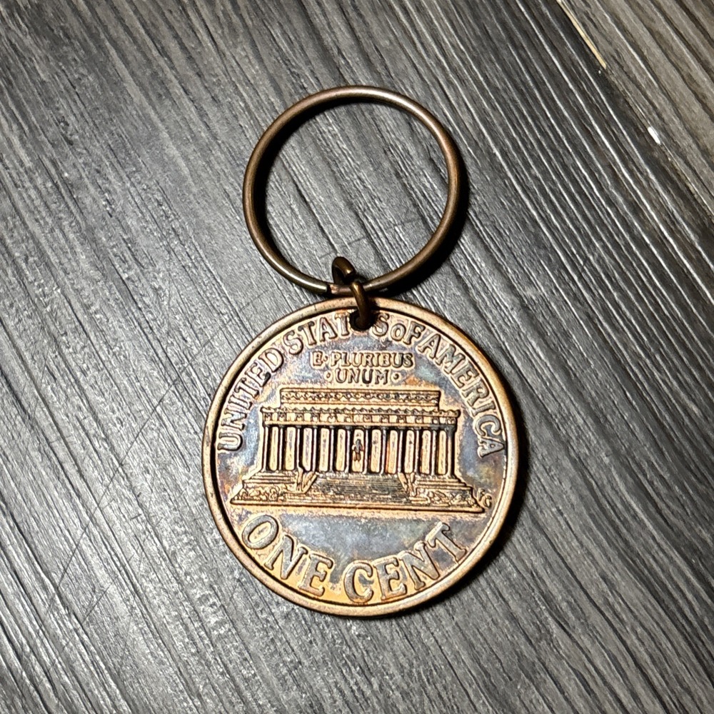 1995 Lincoln Penny Replica Large Coin Wall Hanging – 3" Diameter - Picture 4 of 9